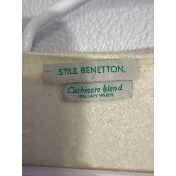 Benetton Women’s Beige Sweater – Cashmere Blend Italian Yarn, Size Small - Picture 4 of 7